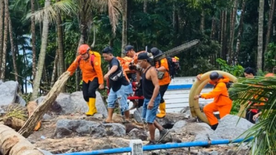 இந்தோனேசியாவில் வெள்ளத்தில் சிக்கி 16 பேர் உயிரிழப்பு/16 dead in Indonesia floods