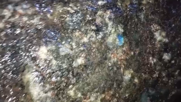 இரத்தினப் பாறை இரவில் பளபளக்கும் காட்சி; கோவிலை சுற்றி குவிக்கப்பட்ட விசேட அதிரடிப்படையினர்