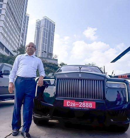 உலகின் மிக விலையுயர்ந்த காரை கொள்வனவு செய்த இலங்கை தொழிலதிபரின் பதிவு