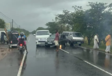 வவுனியா ஏ9 வீதியில் இரு வாகனங்கள் மோதுண்டு விபத்து/Two vehicles collide on the A9 road in Vavuniya