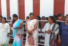 தமிழ் அரசியல்வாதிகளுக்கு எதிராக போராட்டம்/Protest against Tamil politicians