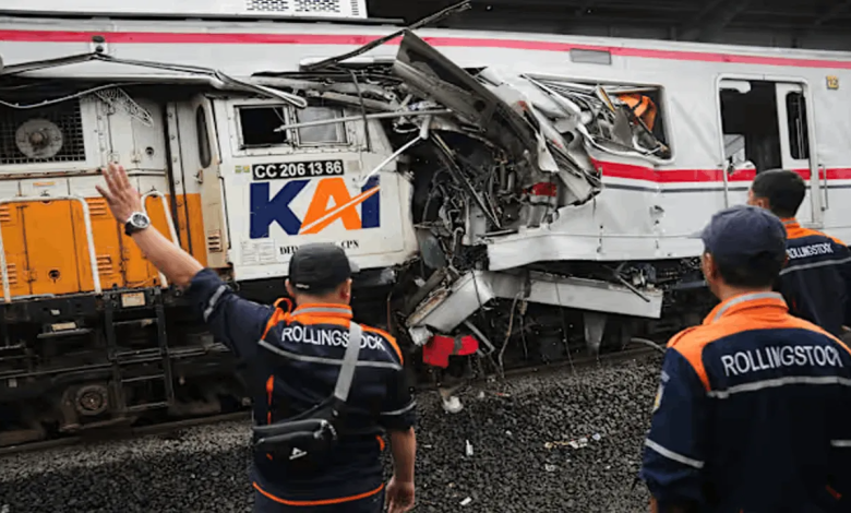 இந்தோனேசியாவில் ரயில் விபத்து - 14 பேர் உயிரிழப்பு