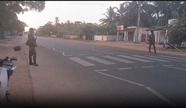 போக்குவரத்து விதிமுறைகளை மீறுவோர் தொடர்பாக வீதி சோதனை-ThamilWin News