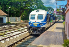 இயந்திரக் கோளாறு : ரயில் சேவைகள் தாமதம்