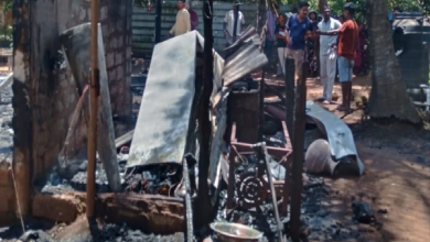 வவுனியாவில் முற்றாக எரிந்து கருகிய வீடு-Vavuniya News