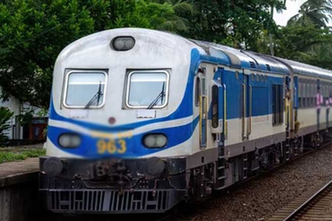 நாளை முதல் வவுனியா வழியாக வடக்கு ரயில் சேவை/Northern train service via Vavuniya from tomorrow