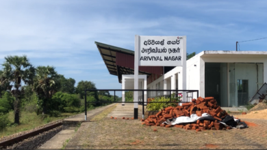 முருகண்டியில்-தண்டவாளத்தில் அமர்ந்திருந்தவரை மோதித்தள்ளிய ரயில்;பலியான உயிர்! முருகண்டியில்-தண்டவாளத்தில் அமர்ந்திருந்தவரை மோதித்தள்ளிய ரயில்;பலியான உயிர்!